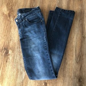 Jessica Simpson forever skinny short jeans